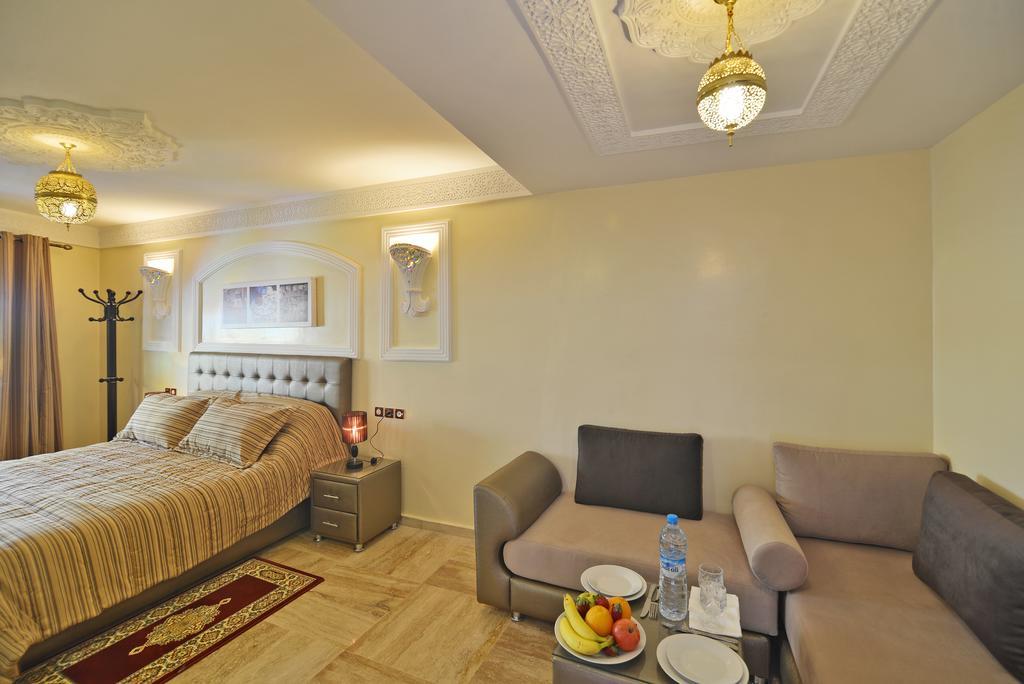 Hotel Blue Sky เฟส ภายนอก รูปภาพ