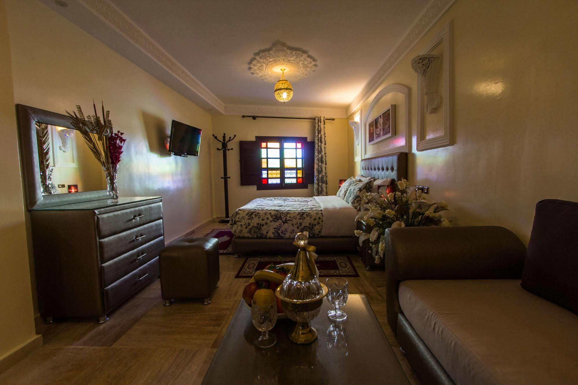 Hotel Blue Sky เฟส ภายนอก รูปภาพ