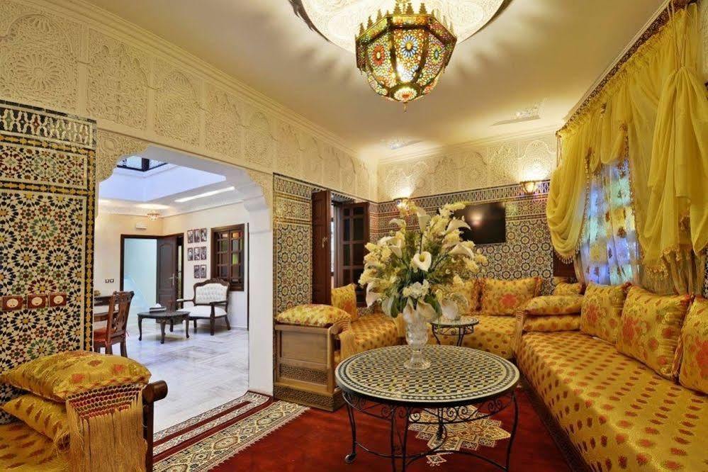 Hotel Blue Sky เฟส ภายนอก รูปภาพ
