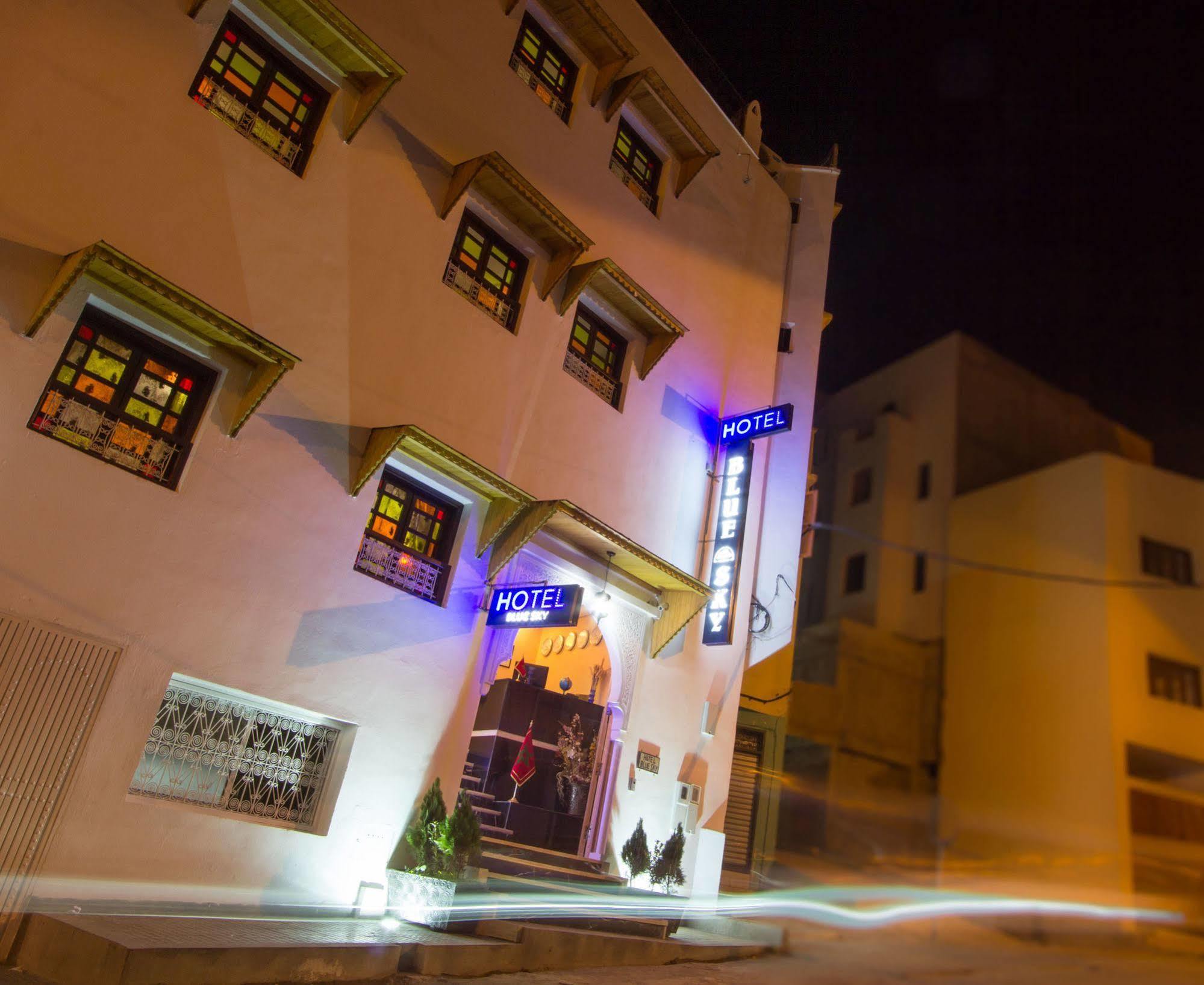 Hotel Blue Sky เฟส ภายนอก รูปภาพ