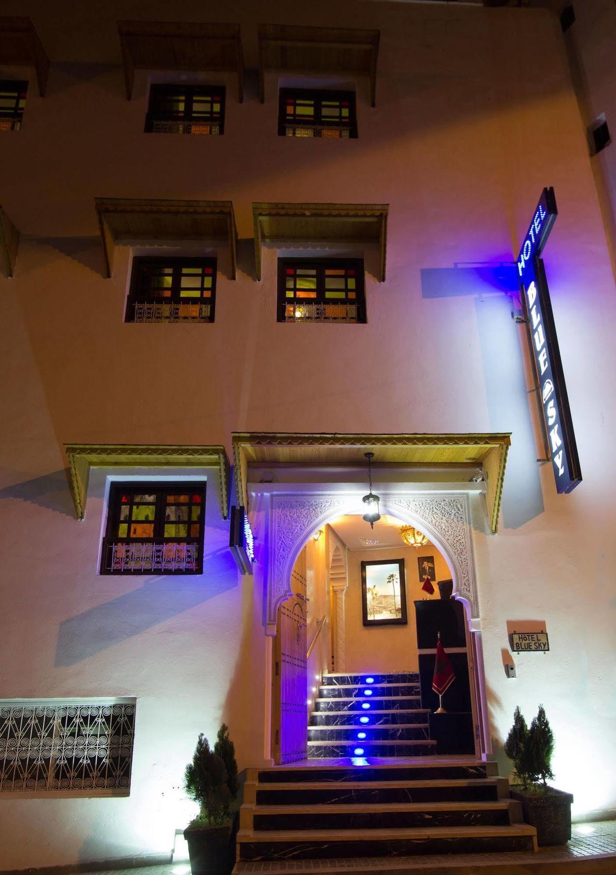 Hotel Blue Sky เฟส ภายนอก รูปภาพ
